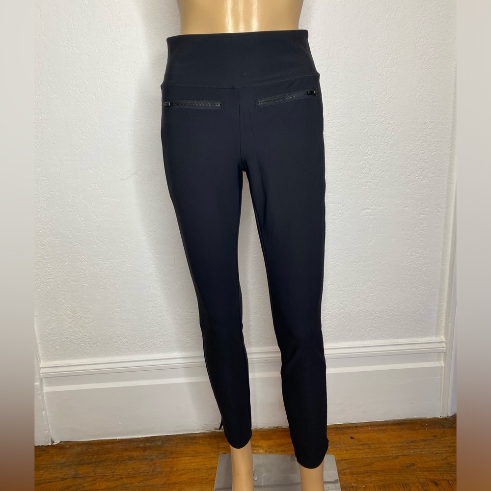 Athleta Stellar Cropped Pants Zippered Pockets Women’s Size ST Black - Picture 2 of 10